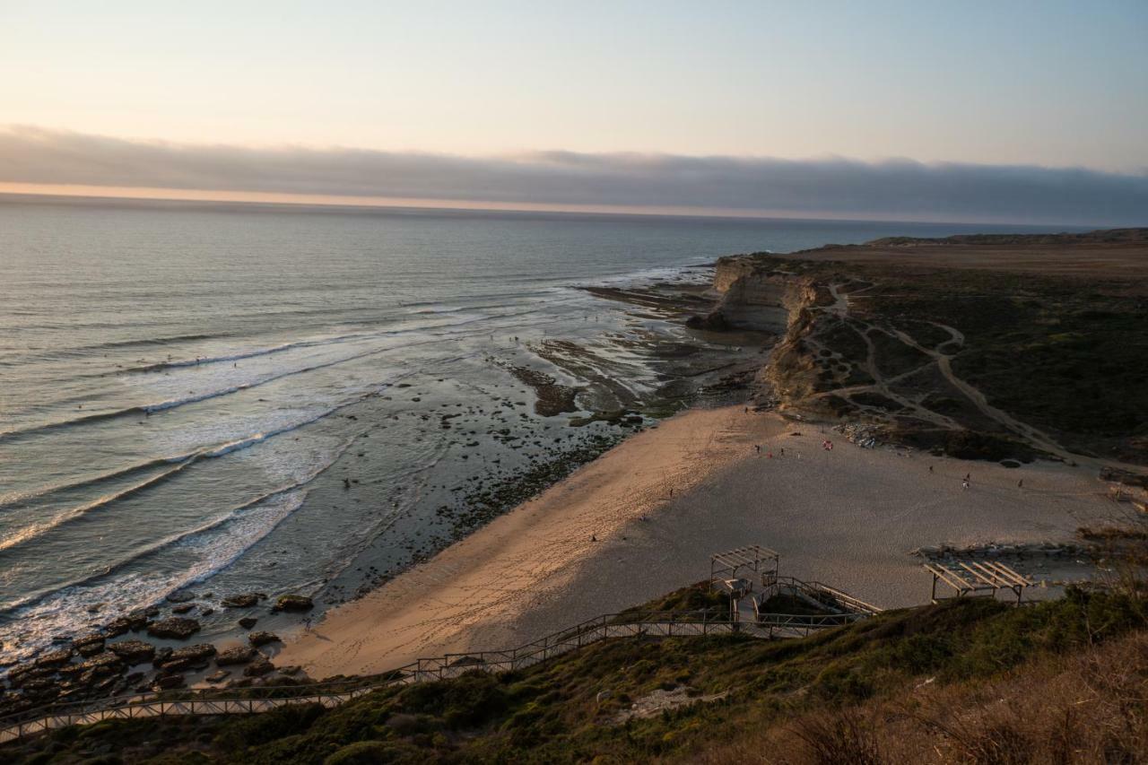 Beach House Ericeira Bagian luar foto